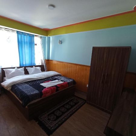 Tseten'S Inn Lacsung Kültér fotó