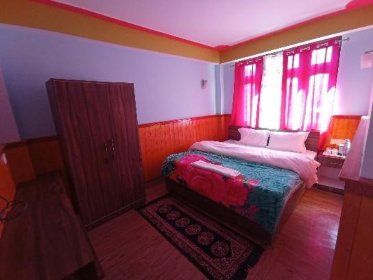 Tseten'S Inn Lacsung Kültér fotó
